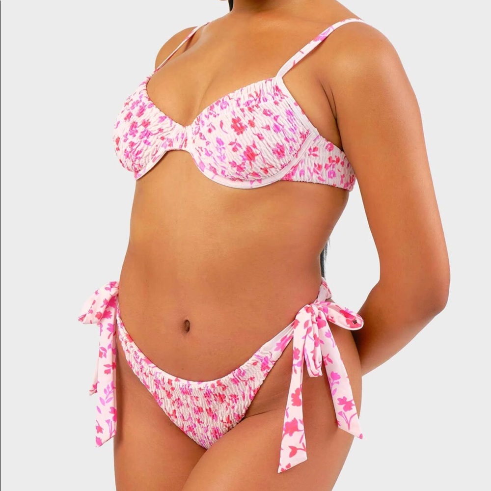major iso!!! Black bough pink romance bottoms